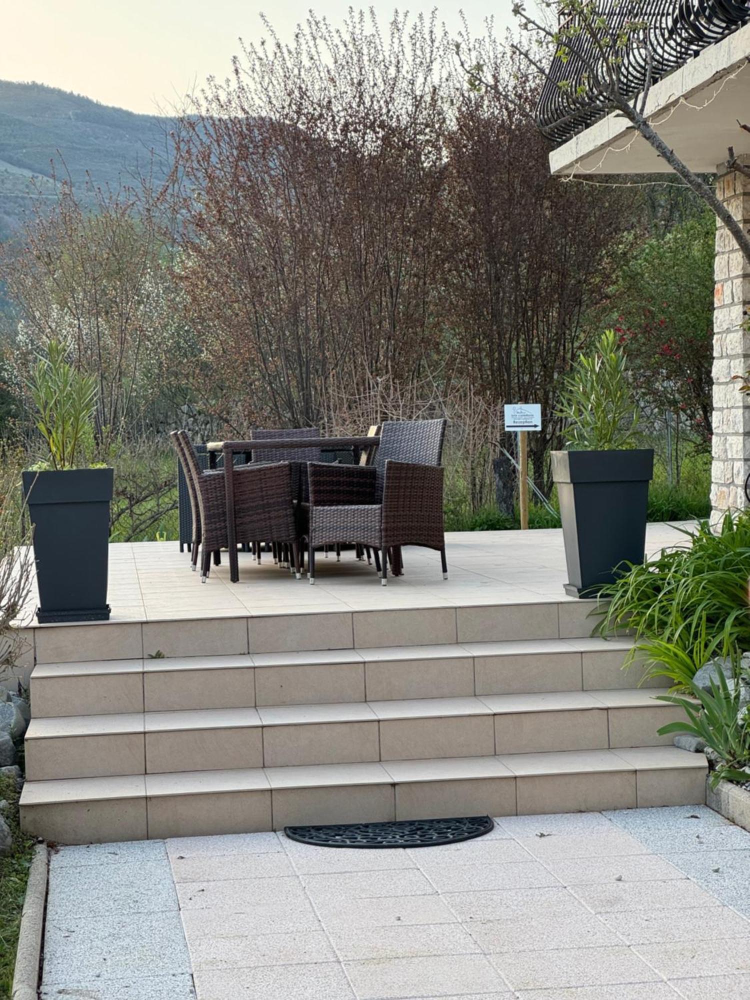 Bnb Castellane Chambre D'Hotes B&B Bagian luar foto
