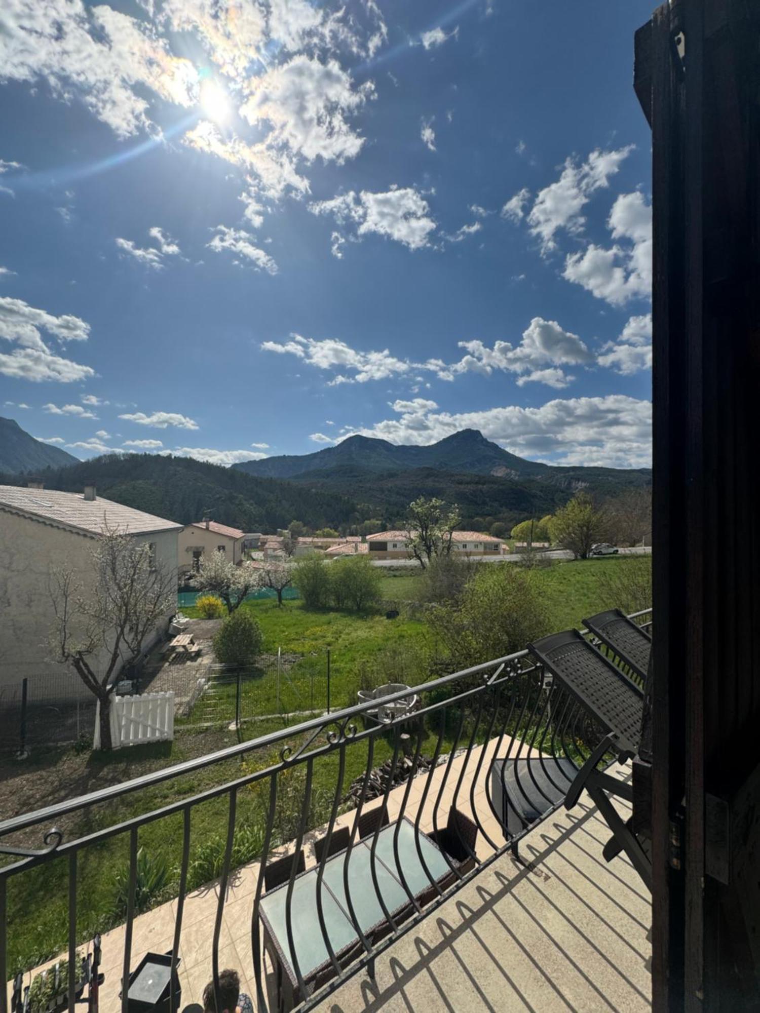 Bnb Castellane Chambre D'Hotes B&B Bagian luar foto