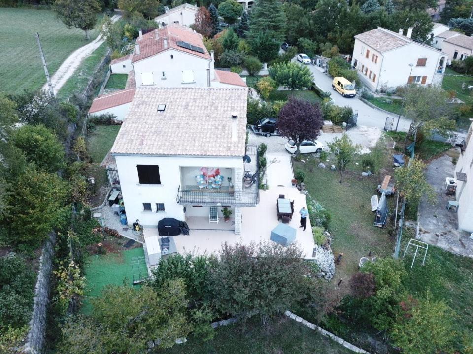 Bnb Castellane Chambre D'Hotes B&B Bagian luar foto