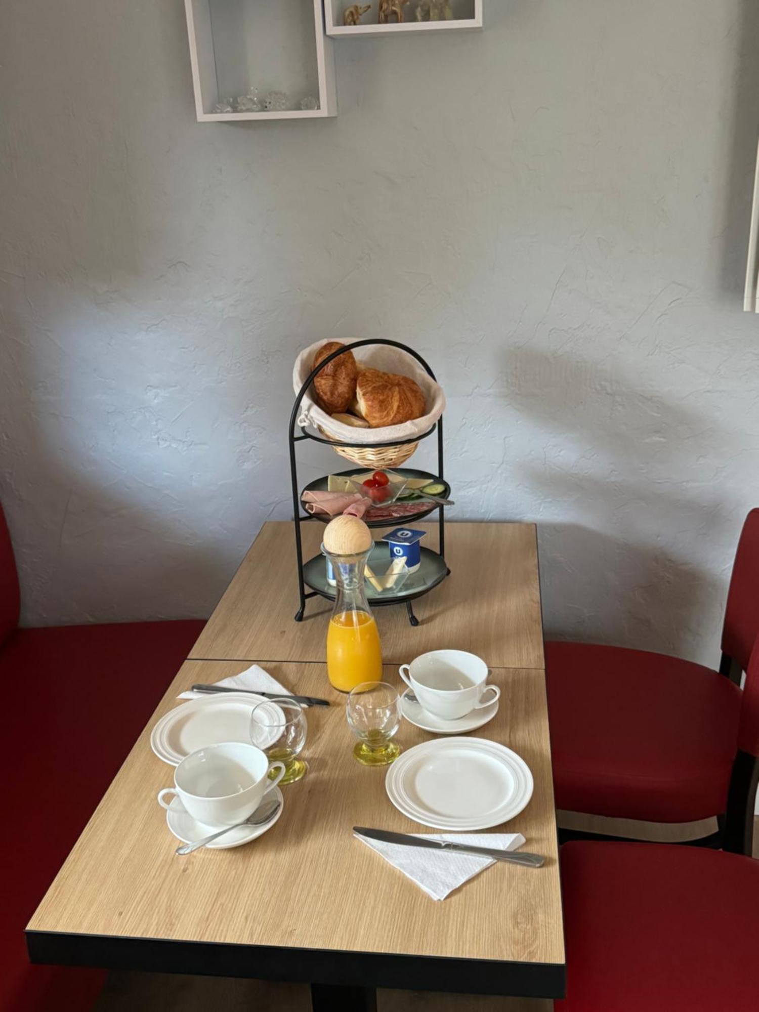 Bnb Castellane Chambre D'Hotes B&B Bagian luar foto