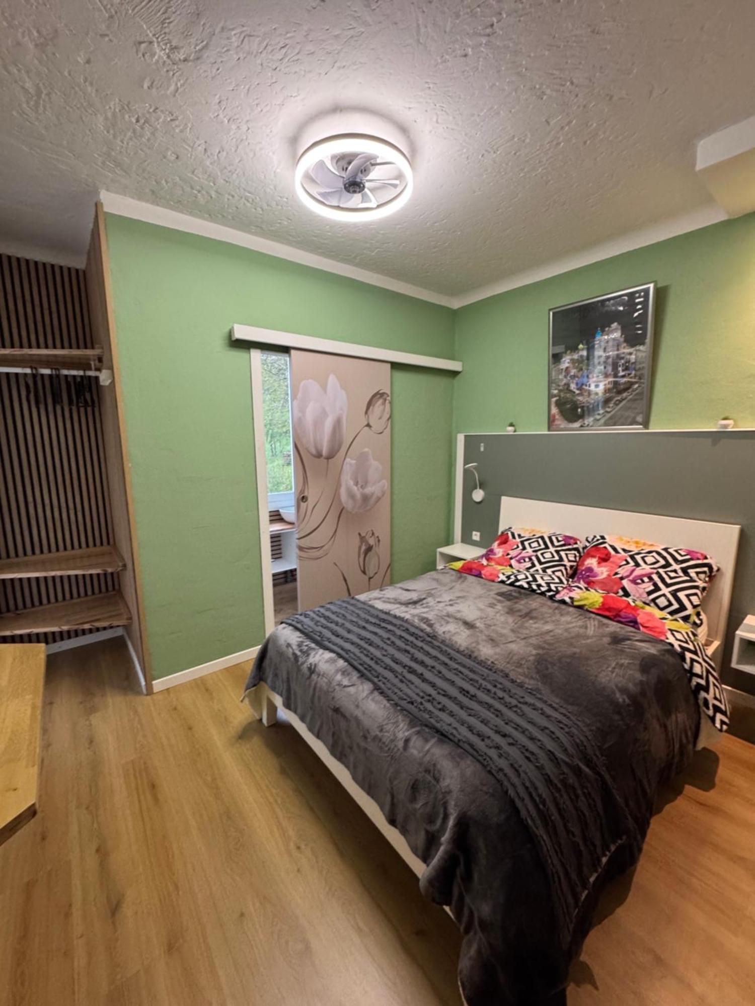 Bnb Castellane Chambre D'Hotes B&B Bagian luar foto